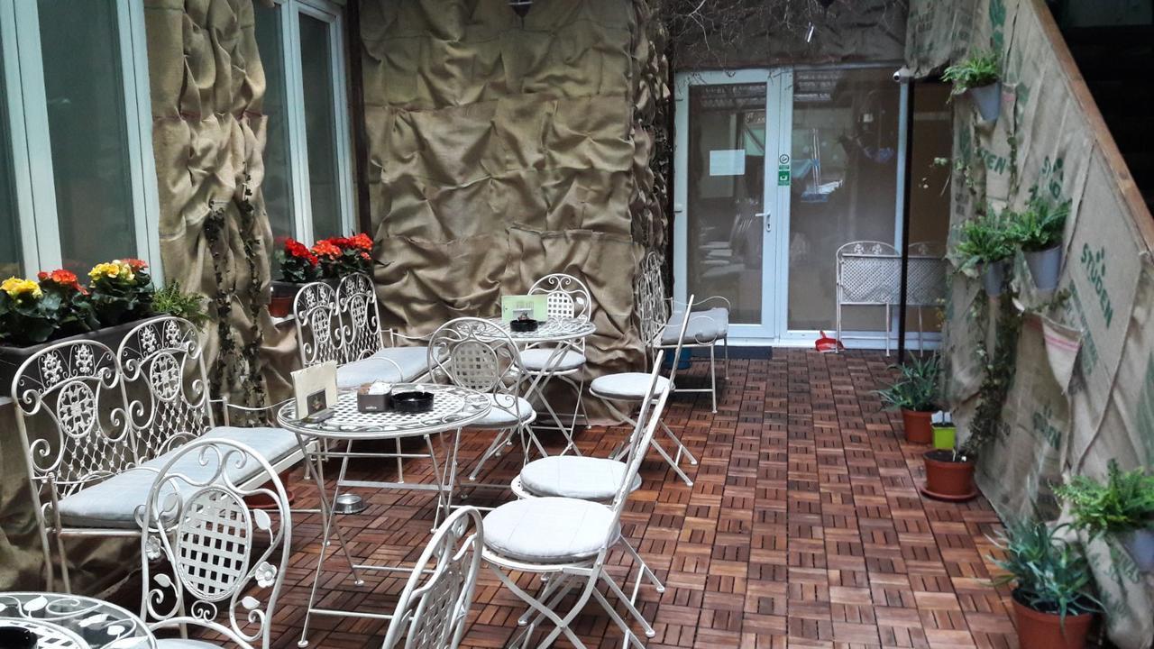 Boutique Hostel Kings N' Queens 자그레브 외부 사진
