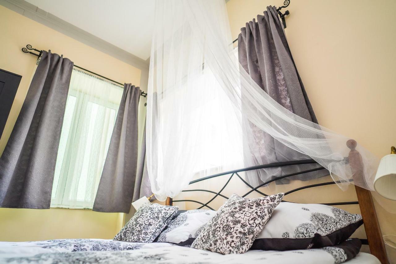 Boutique Hostel Kings N' Queens 자그레브 외부 사진